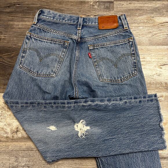 Levis 501 Light Wash Blue Womens 26x24 Distressed Button Fly Denim Jeans Red Tab - Picture 1 of 12